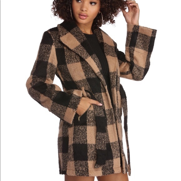 Gorgeous Black and Tan Plaid Jacket - Picture 6 of 6